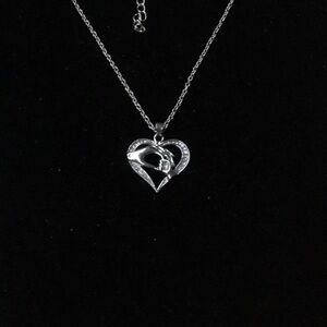 Chic Silver Heart Pendant Necklace
